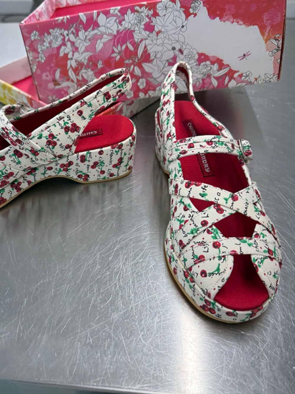 Chinese Laundry, women's wedge sandals sz 8